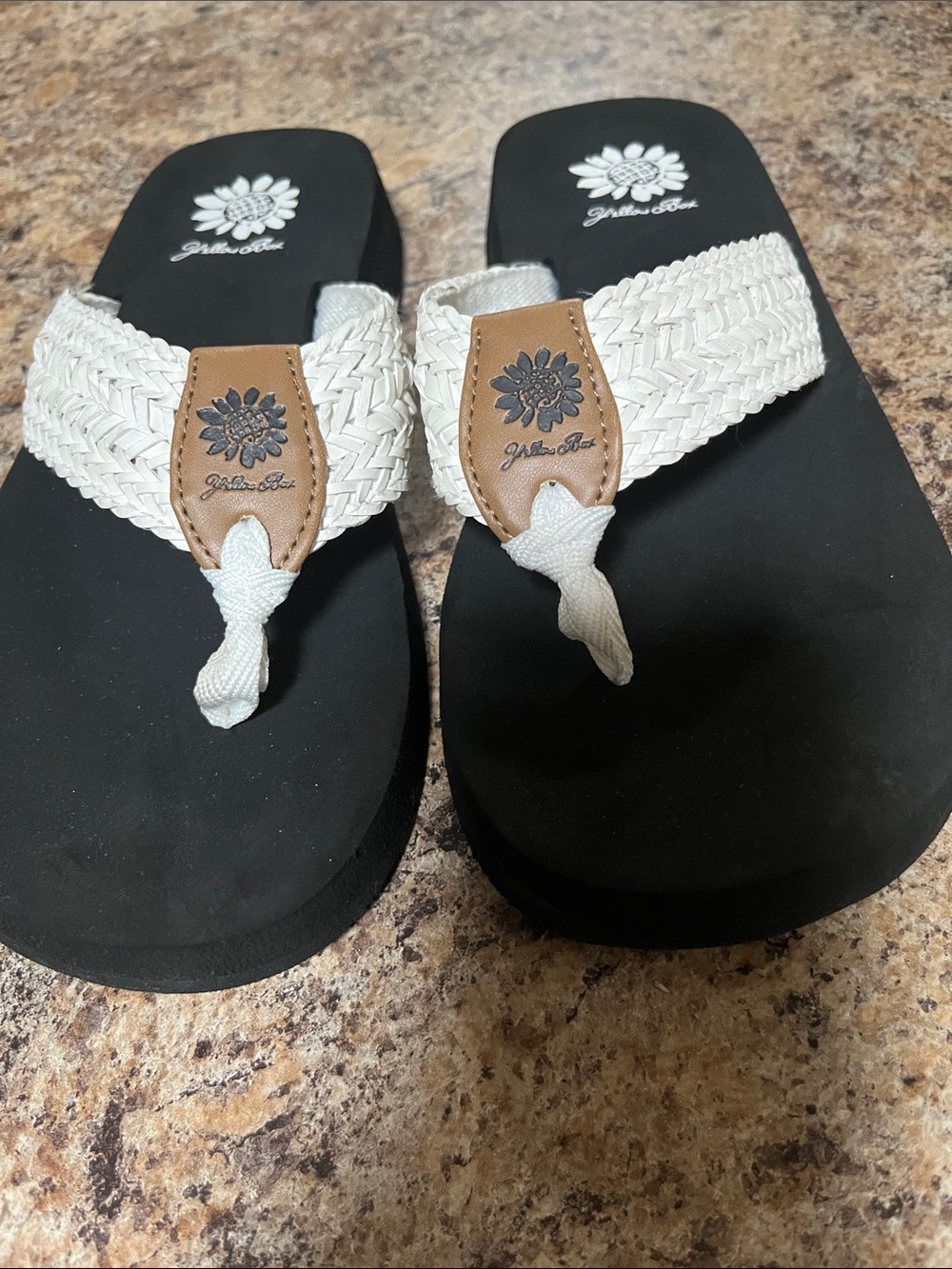 Yellow Box White Braided Thong Sandals with Tan Accent new size 6  1/2